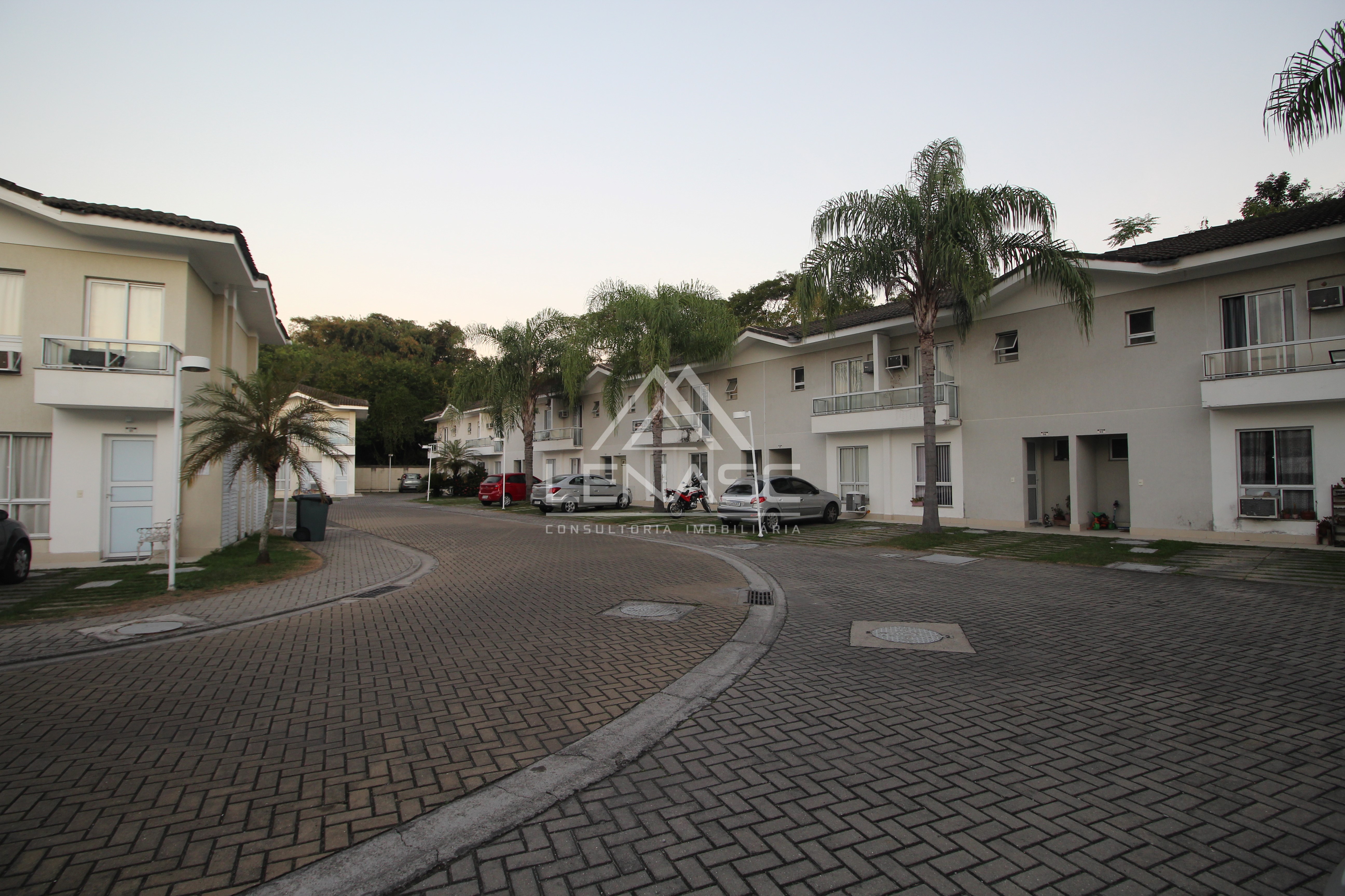 Imagem Casa de Condomínio com 3 Quartos à Venda, 80 m²em Barra Guaratiba - Rio de Janeiro Imagem Casa de Condomínio com 3 Quartos à Venda, 80 m²em Barra Guaratiba - Rio de Janeiro