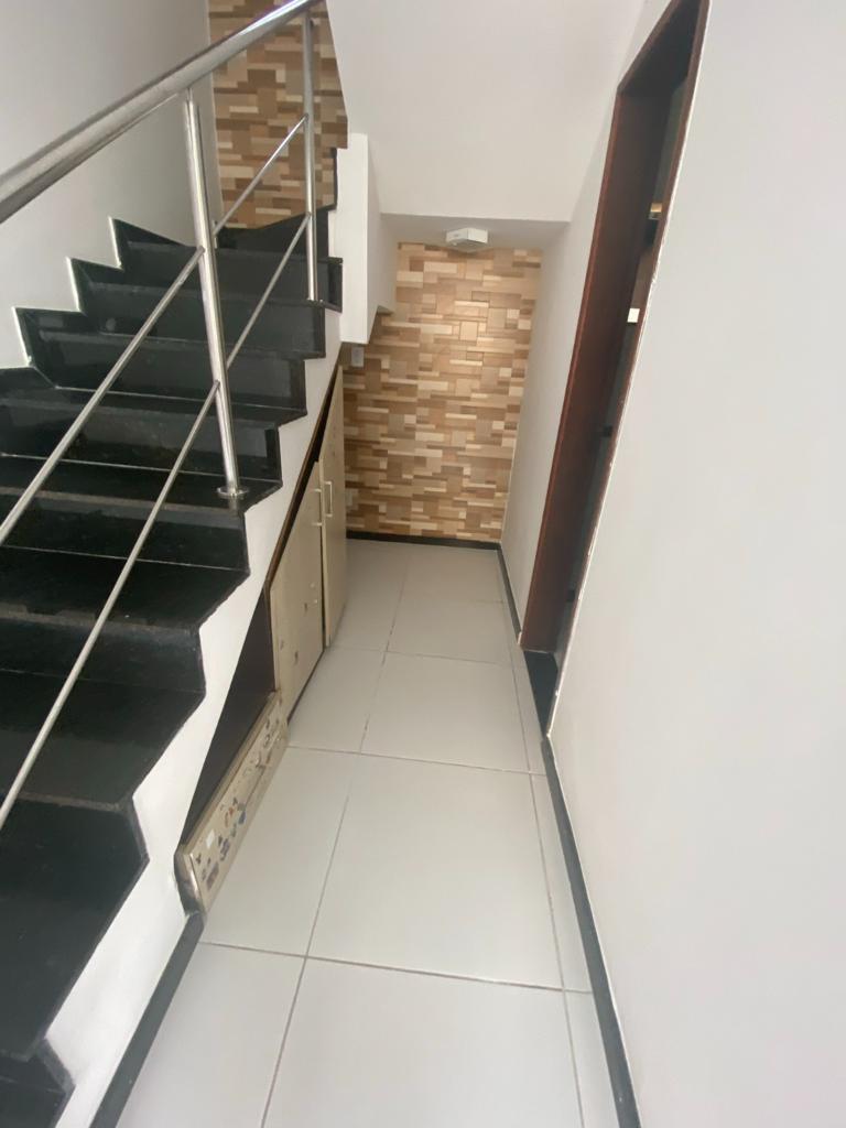 Imagem Casa de Condomínio com 3 Quartos para Alugar, 200 m²em Recreio Ipitanga - Lauro de Freitas Imagem Casa de Condomínio com 3 Quartos para Alugar, 200 m²em Recreio Ipitanga - Lauro de Freitas