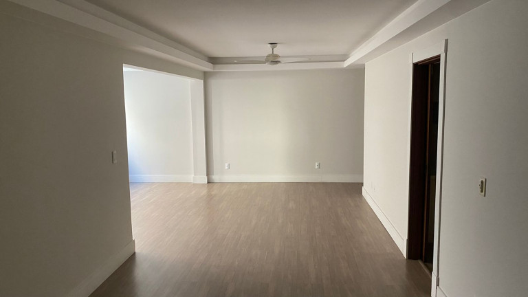 Imagem Apartamento com 3 Quartos à Venda, 110 m² em Comerciário - Criciúma