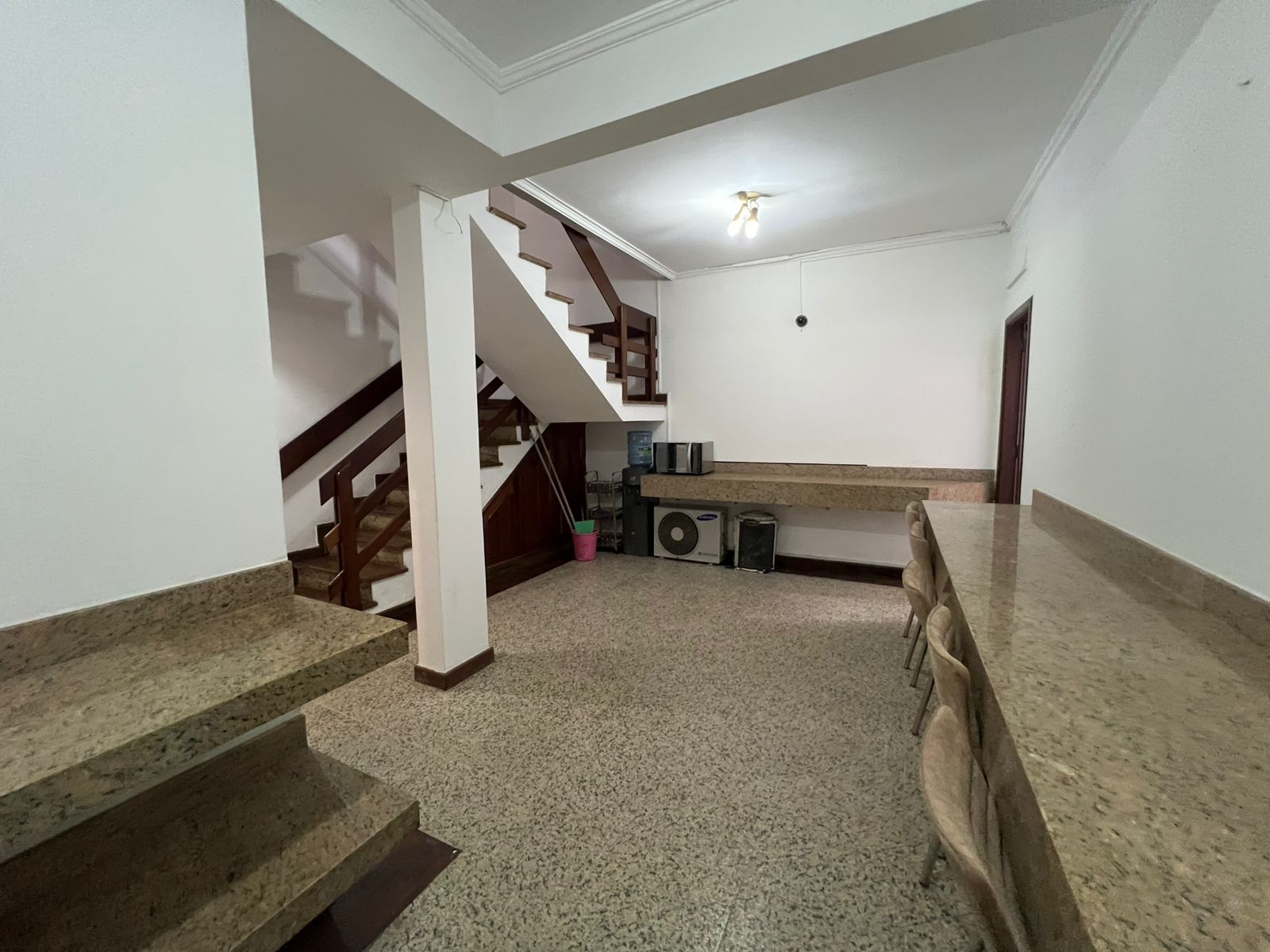 Imagem Casa com 4 Quartos para Alugar, 1 m² em Umarizal - Belém
