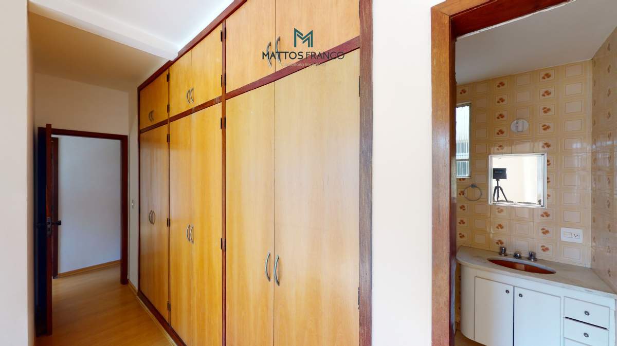 Imagem Apartamento com 4 Quartos à Venda, 140 m²em Santo Antônio - Belo Horizonte Imagem Apartamento com 4 Quartos à Venda, 140 m²em Santo Antônio - Belo Horizonte