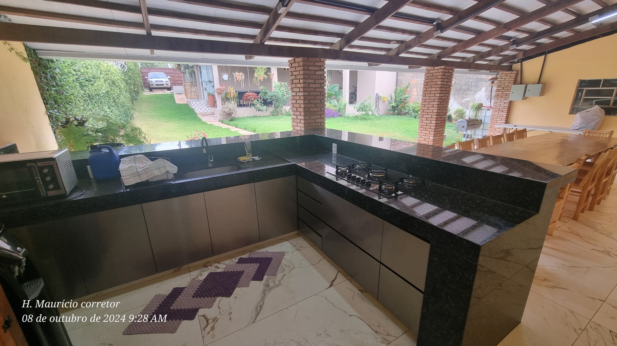 Imagem Sobrado com 4 Quartos à Venda, 300 m²em Setor Jaó - Goiânia Imagem Sobrado com 4 Quartos à Venda, 300 m²em Setor Jaó - Goiânia
