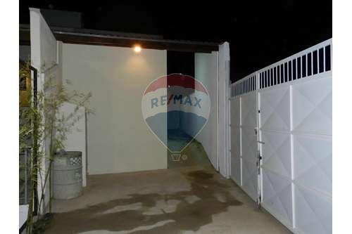 Imagem Galpão à Venda ou Locação, 296 m²em Bom Retiro - São José dos Campos