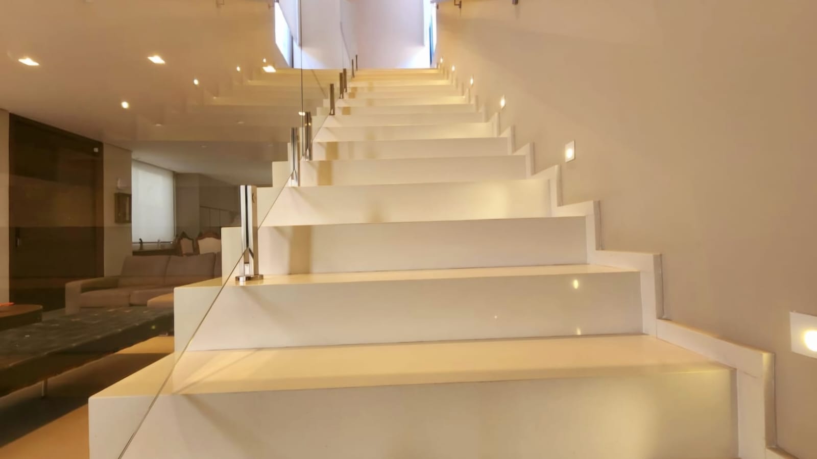 Imagem Casa com 4 Quartos à Venda, 370 m²em Ponta da Praia - Santos Imagem Casa com 4 Quartos à Venda, 370 m²em Ponta da Praia - Santos