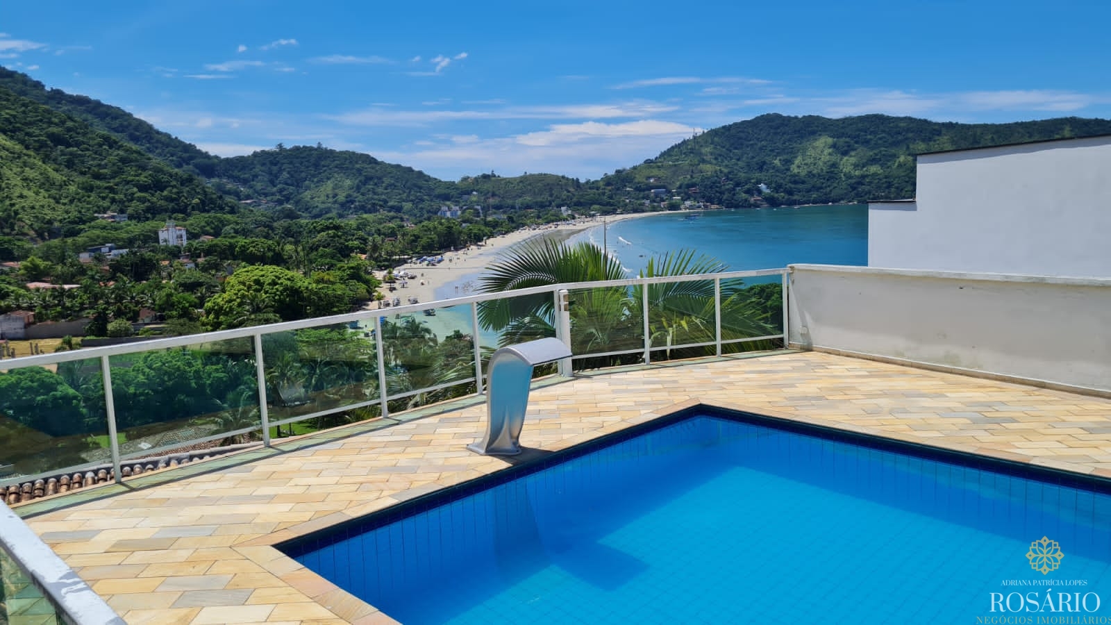 Imagem Casa de Condomínio com 9 Quartos à Venda, 212 m²em Enseada - Ubatuba