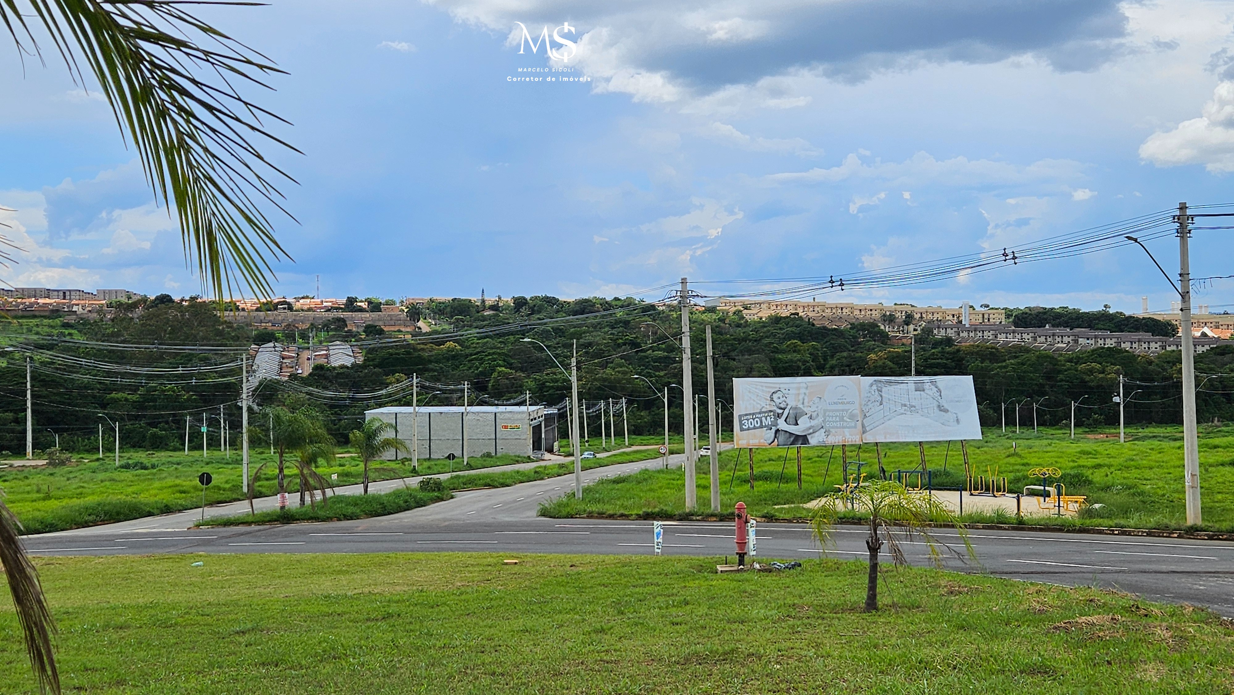 Imagem Galpão à Venda ou Locação, 300 m²em Jardins Versailles - Valparaíso de Goiás Imagem Galpão à Venda ou Locação, 300 m²em Jardins Versailles - Valparaíso de Goiás