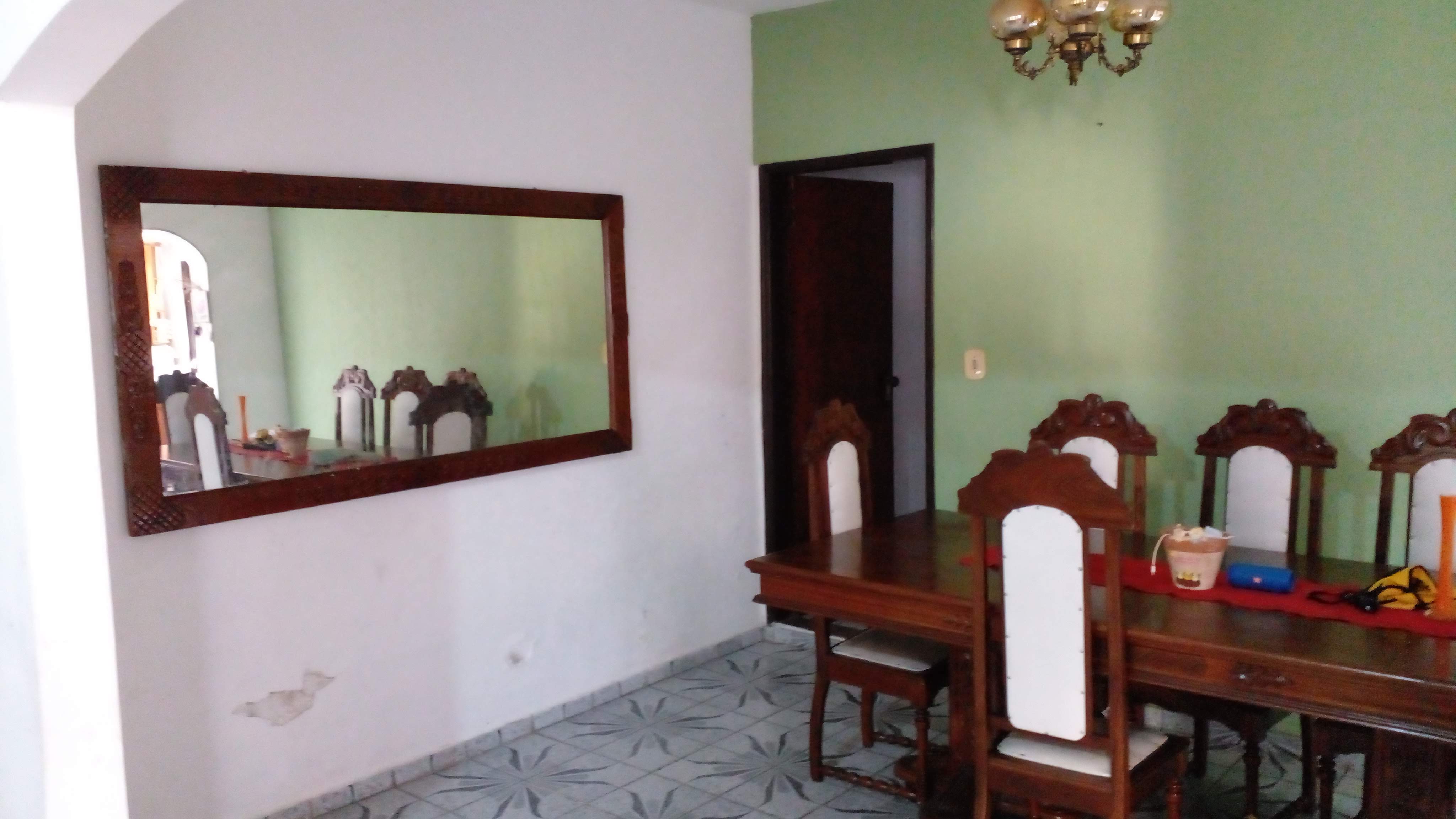 Imagem Casa com 3 Quartos à Venda, 220 m²em Vila Cintra - Mogi das Cruzes