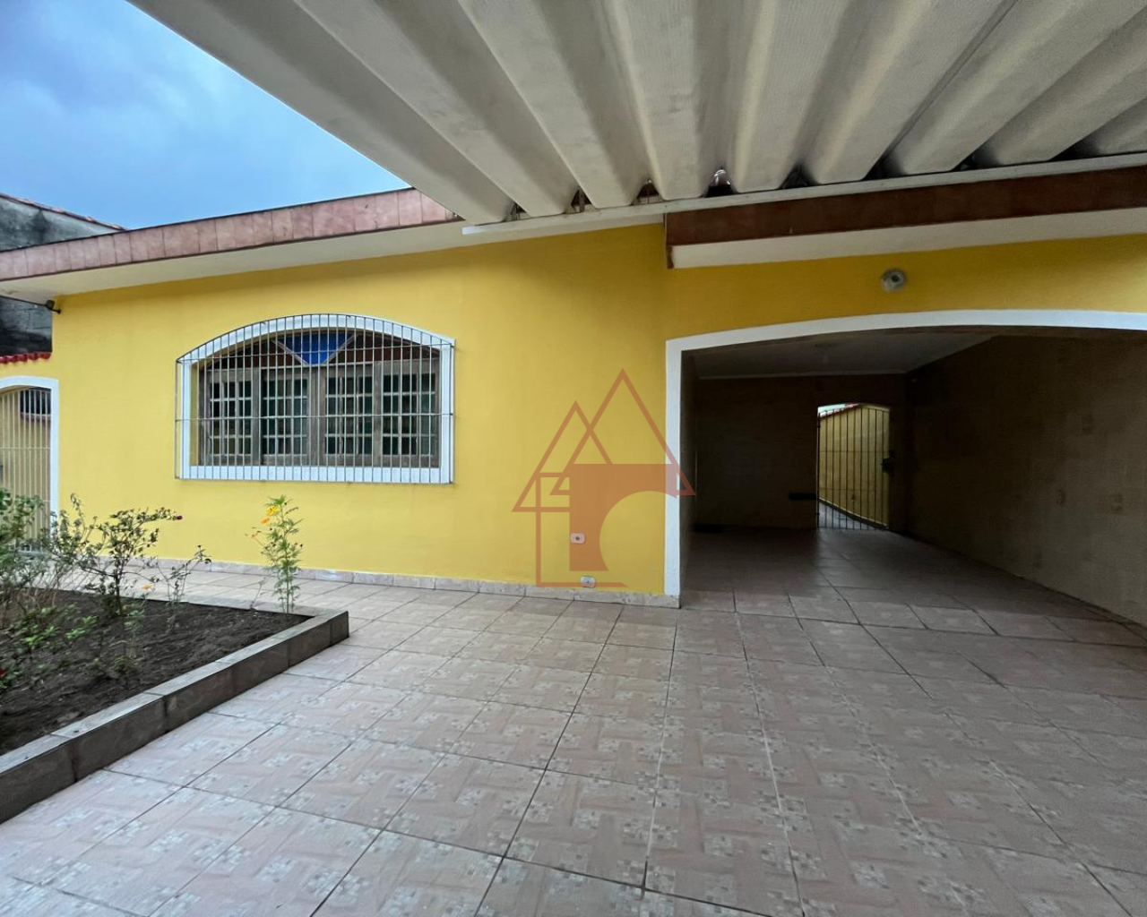 Casa com 3 Quartos à Venda, 136 m² em Jardim Casqueiro - Cubatão