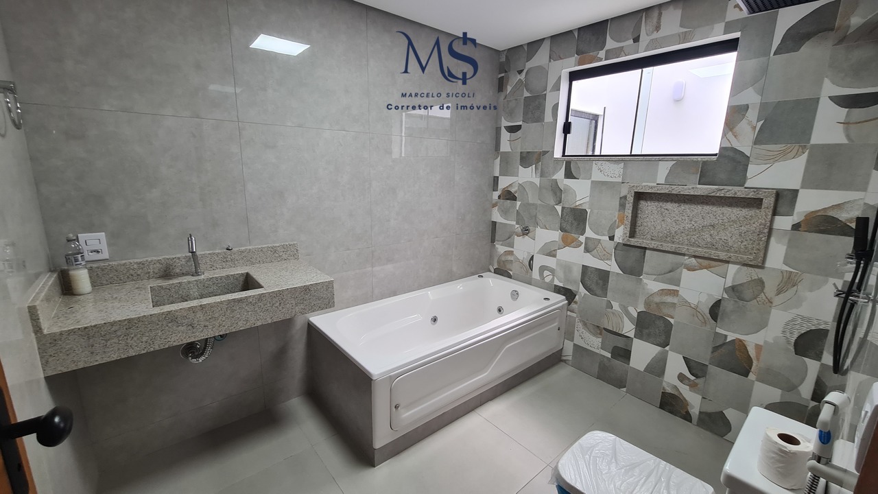Imagem Casa com 4 Quartos à Venda, 280 m²em Guará II - Brasília