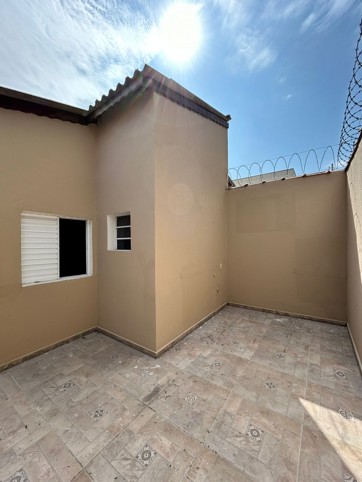 Imagem Casa com 2 Quartos para Alugar, 80 m² em Jardim Cambuci - Mogi das Cruzes