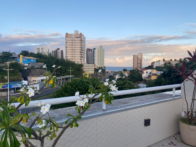 Imagem Apartamento com 3 Quartos à Venda, 198 m²em Pituaçu - Salvador