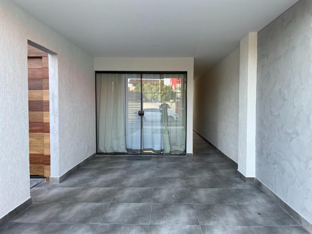 Imagem Casa com 2 Quartos à Venda, 240 m²em Piratininga - Niterói Imagem Casa com 2 Quartos à Venda, 240 m²em Piratininga - Niterói