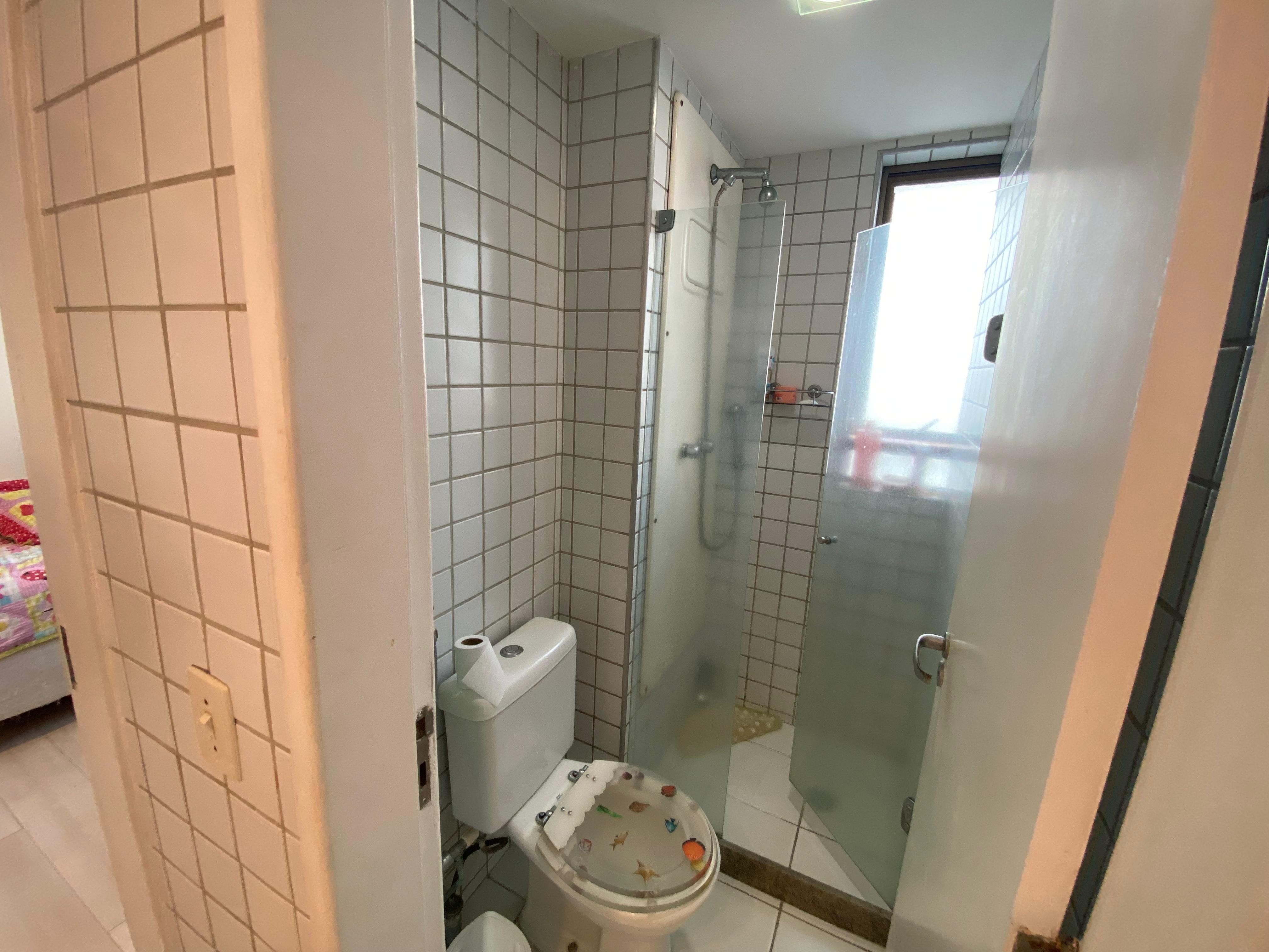 Imagem Apartamento com 4 Quartos à Venda, 165 m²em Encruzilhada - Recife