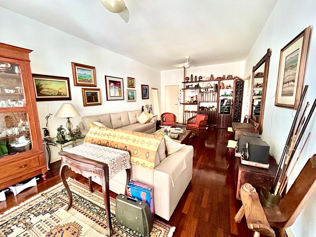 Imagem Apartamento com 4 Quartos à Venda, 190 m²em Icaraí - Niterói