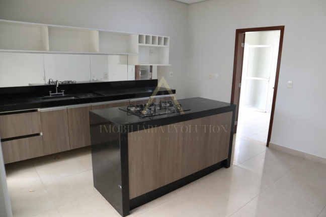 Imagem Casa de Condomínio com 3 Quartos à Venda, 200 m² em Helvétia Polo Country - Indaiatuba Imagem Casa de Condomínio com 3 Quartos à Venda, 200 m² em Helvétia Polo Country - Indaiatuba