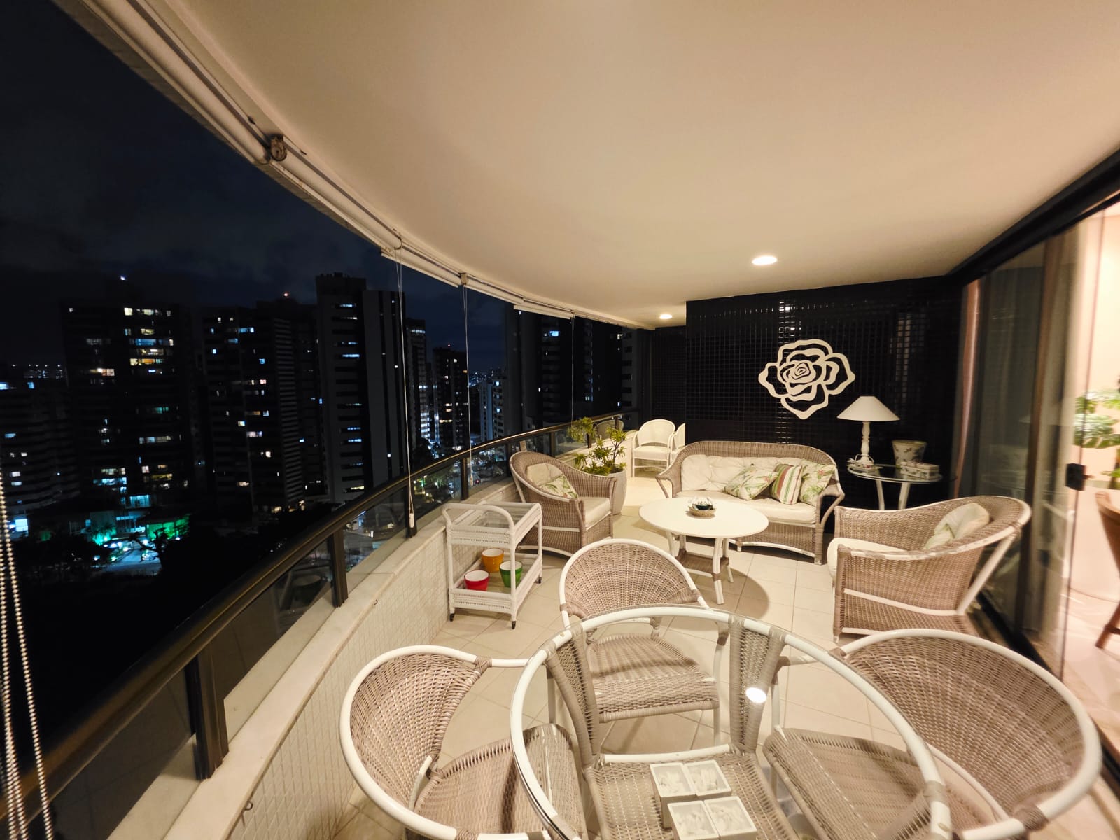 Imagem Apartamento com 4 Quartos à Venda, 224 m² em Pituba - Salvador