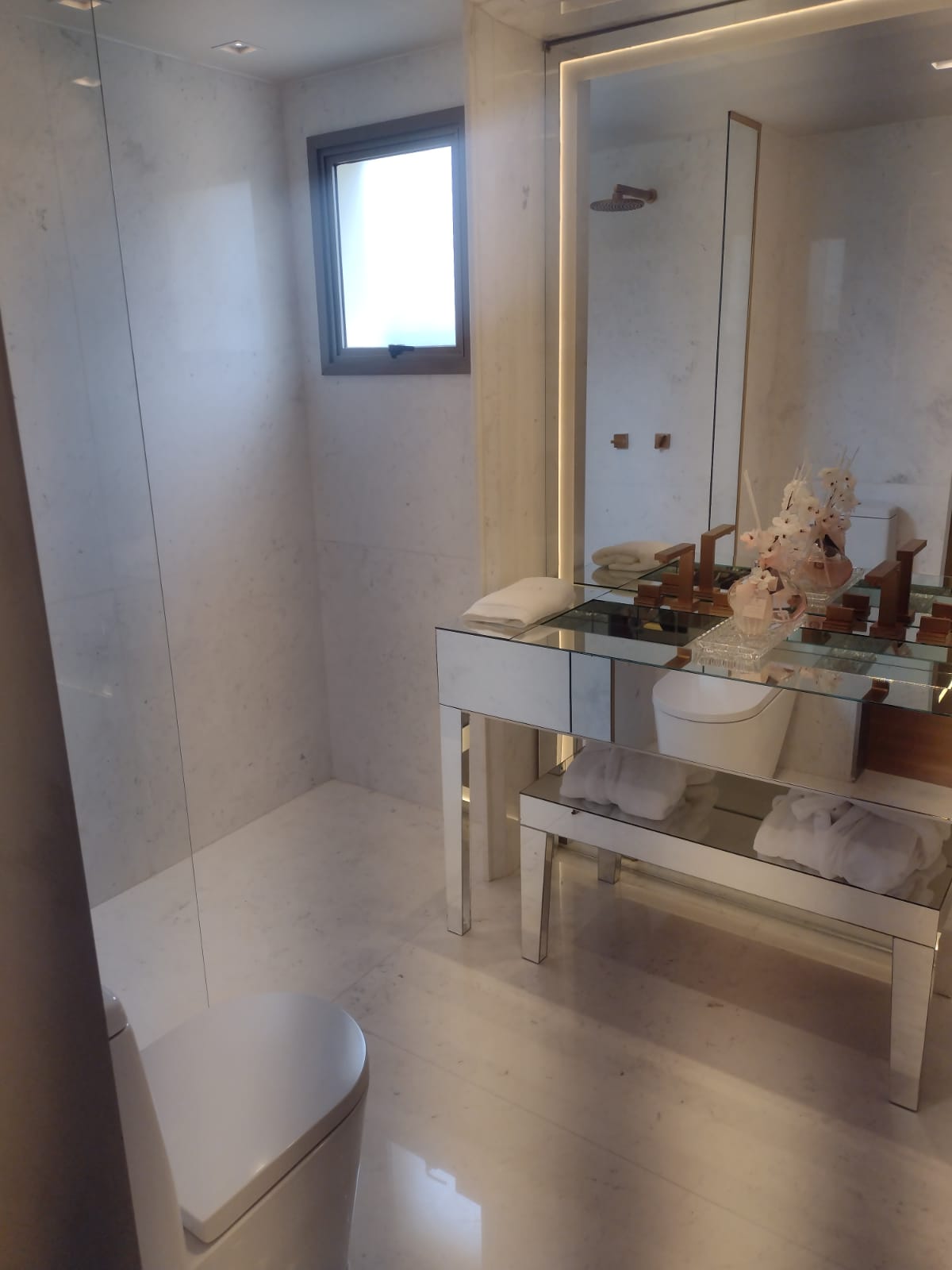 Imagem Apartamento com 4 Quartos à Venda, 166 m²em Jardim das Acácias - São Paulo