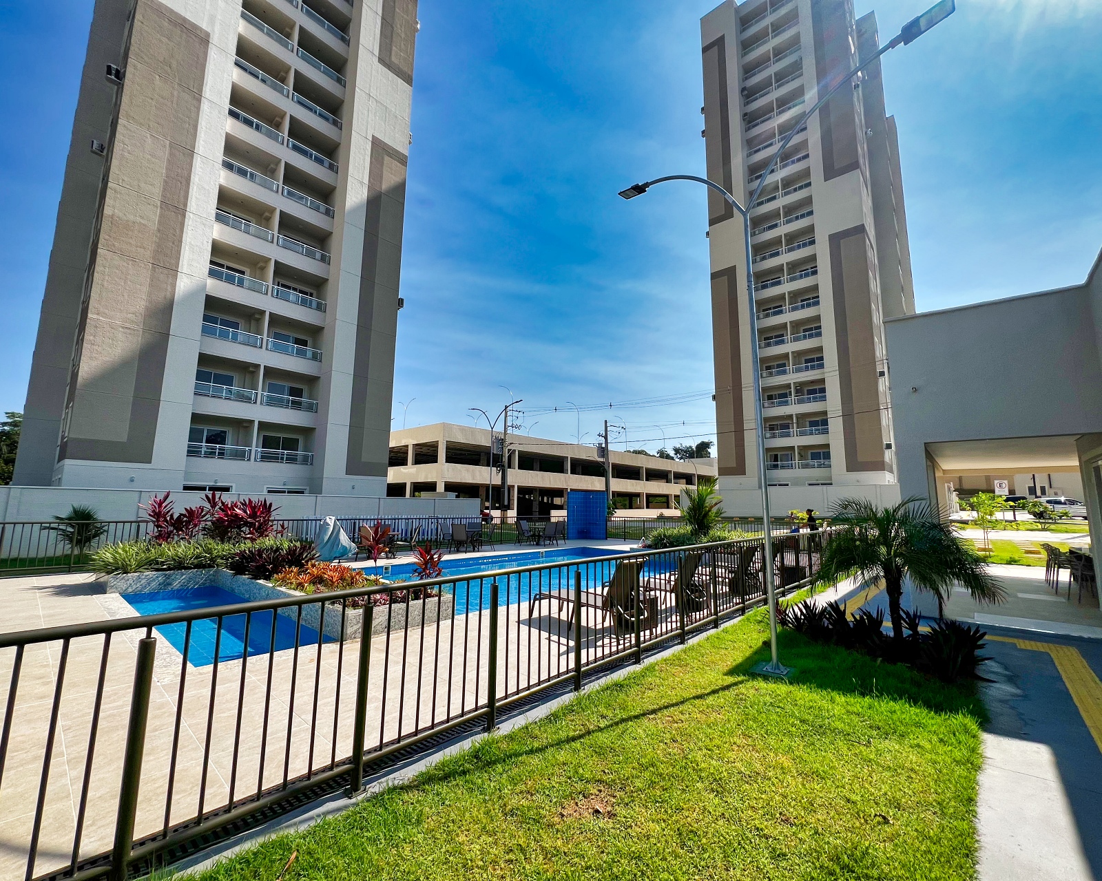 Imagem Apartamento com 2 Quartos para Alugar, 47 m²em Ponta Negra - Manaus