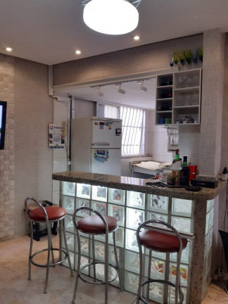 Imagem Apartamento com 2 Quartos à Venda, 65 m² em Copacabana - Rio de Janeiro