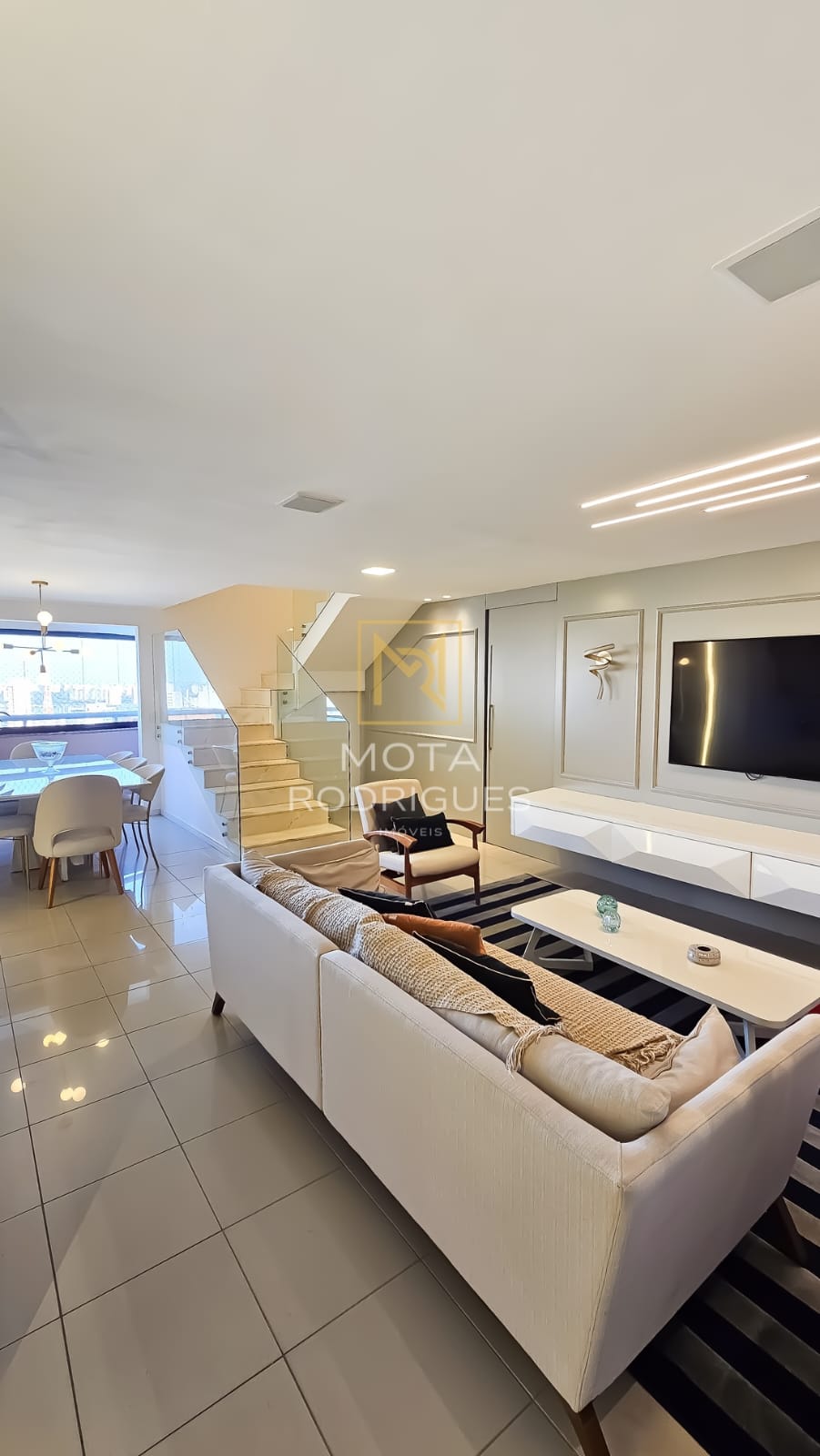 Imagem Apartamento com 3 Quartos à Venda, 220 m² em Dionisio Torres - Fortaleza Imagem Apartamento com 3 Quartos à Venda, 220 m² em Dionisio Torres - Fortaleza