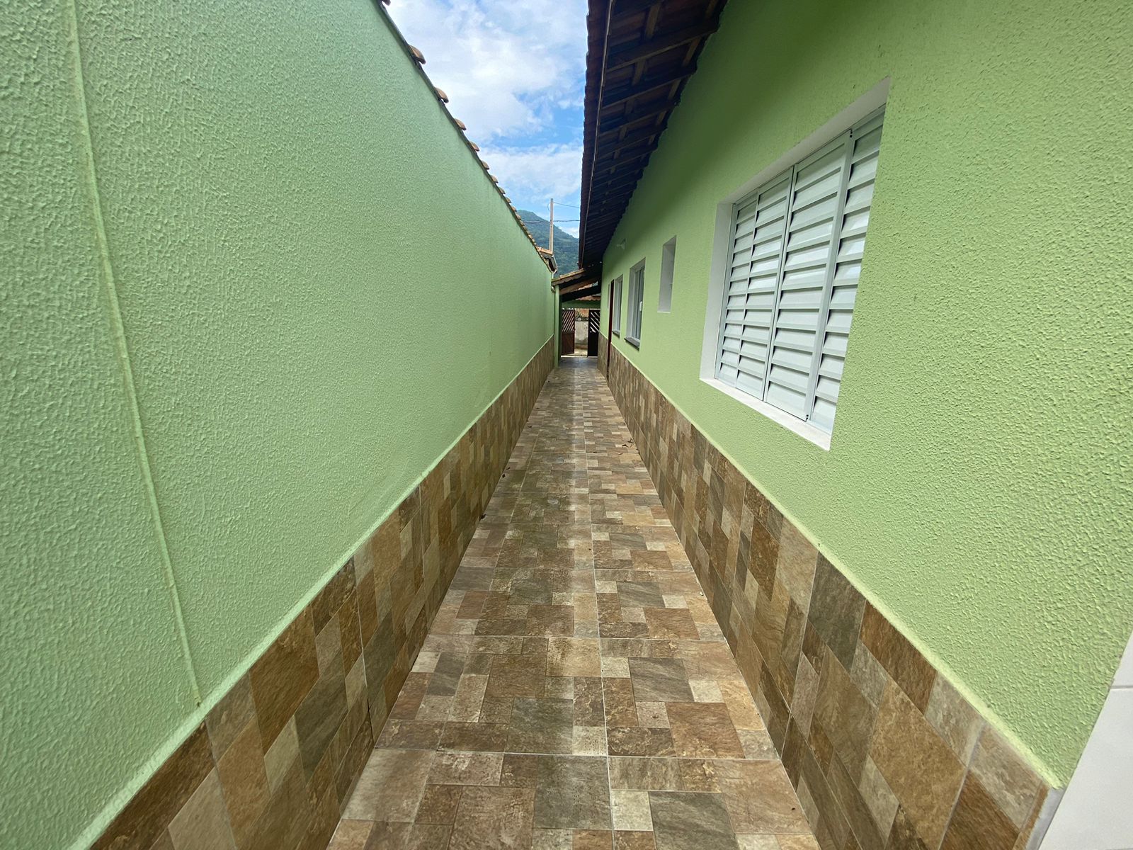 Imagem Casa com 2 Quartos à Venda, 76 m²em Pedreira - Mongaguá