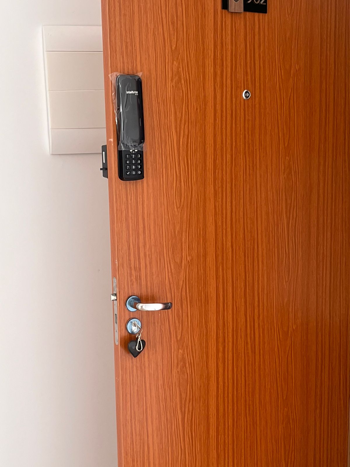 Imagem Apartamento com 2 Quartos para Alugar, 60 m²em Buraquinho - Lauro de Freitas Imagem Apartamento com 2 Quartos para Alugar, 60 m²em Buraquinho - Lauro de Freitas