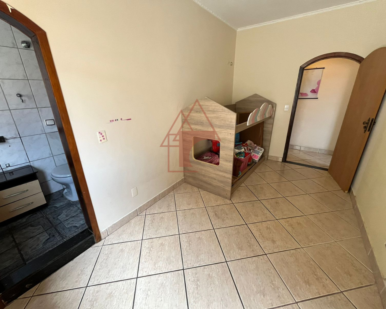 Imagem Sobrado com 4 Quartos à Venda, 162 m² em Vila Ponte Nova - Cubatão Imagem Sobrado com 4 Quartos à Venda, 162 m² em Vila Ponte Nova - Cubatão