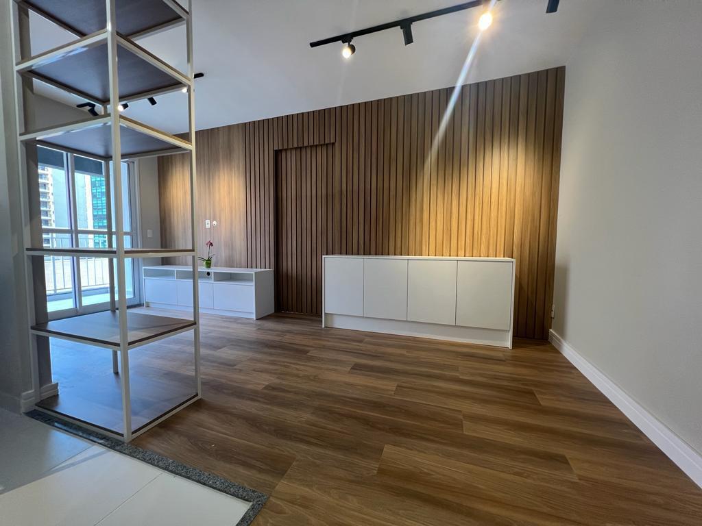 Imagem Apartamento com 2 Quartos à Venda, 57 m²em Centro - Campinas