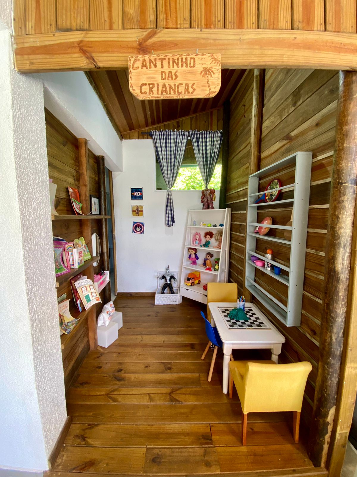 Imagem Casa de Condomínio com 4 Quartos à Venda, 160 m²em Massaguaçu - Caraguatatuba