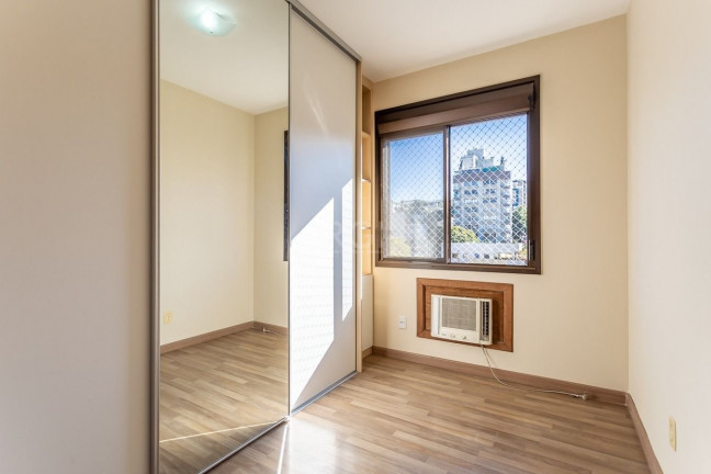 Imagem Apartamento com 3 Quartos à Venda, 93 m² em Rio Branco - Porto Alegre Imagem Apartamento com 3 Quartos à Venda, 93 m² em Rio Branco - Porto Alegre