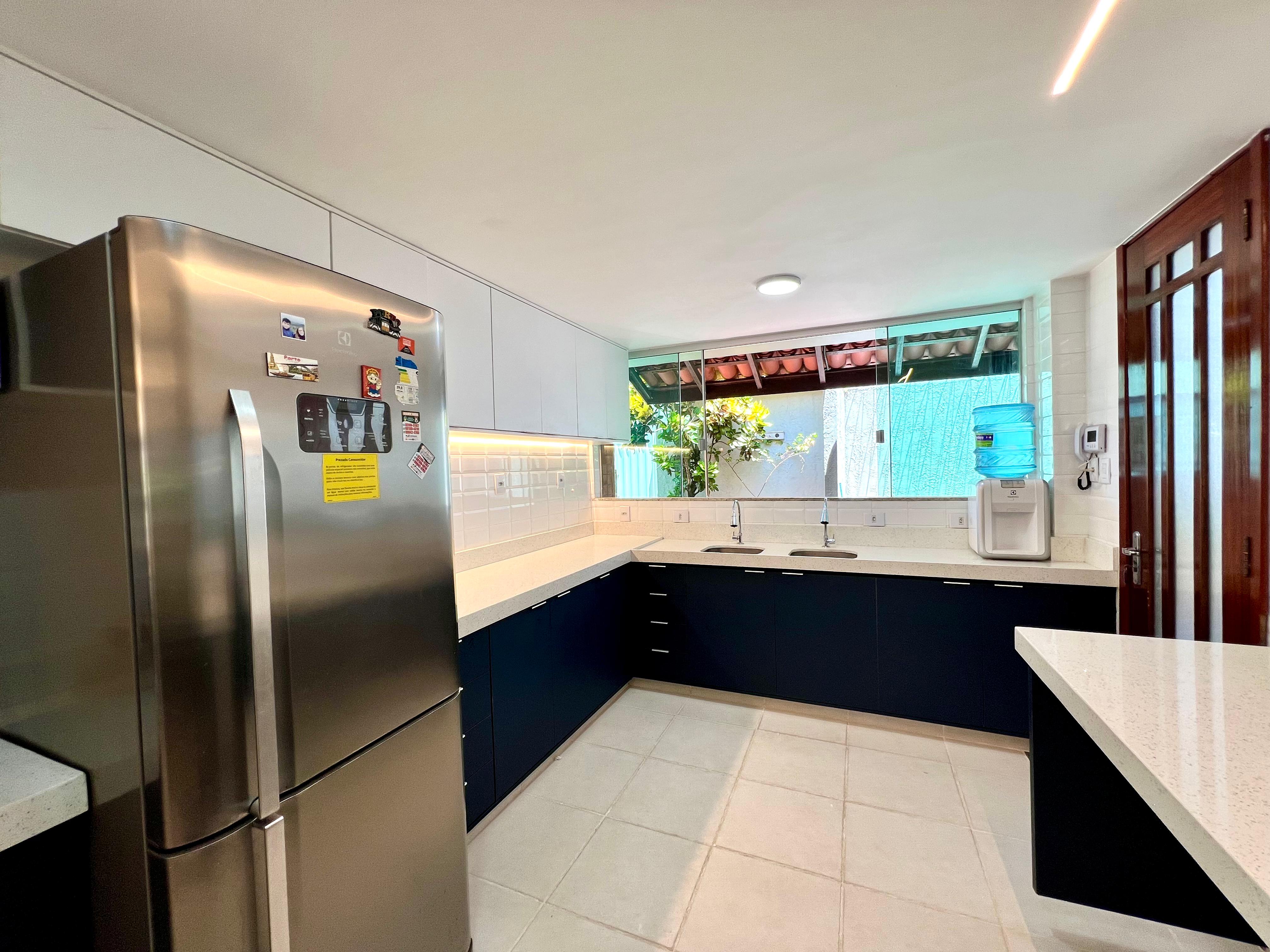 Imagem Casa com 3 Quartos à Venda, 370 m²em Curió-Utinga - Belém