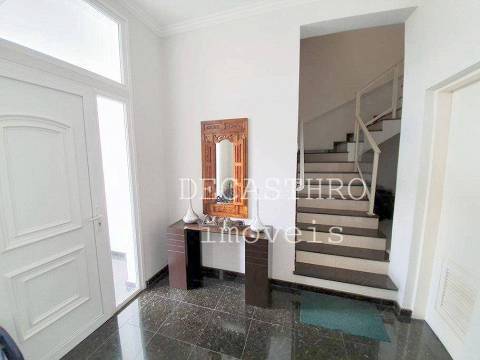 Imagem Sobrado com 5 Quartos à Venda, 723 m²em Parque dos Príncipes - São Paulo