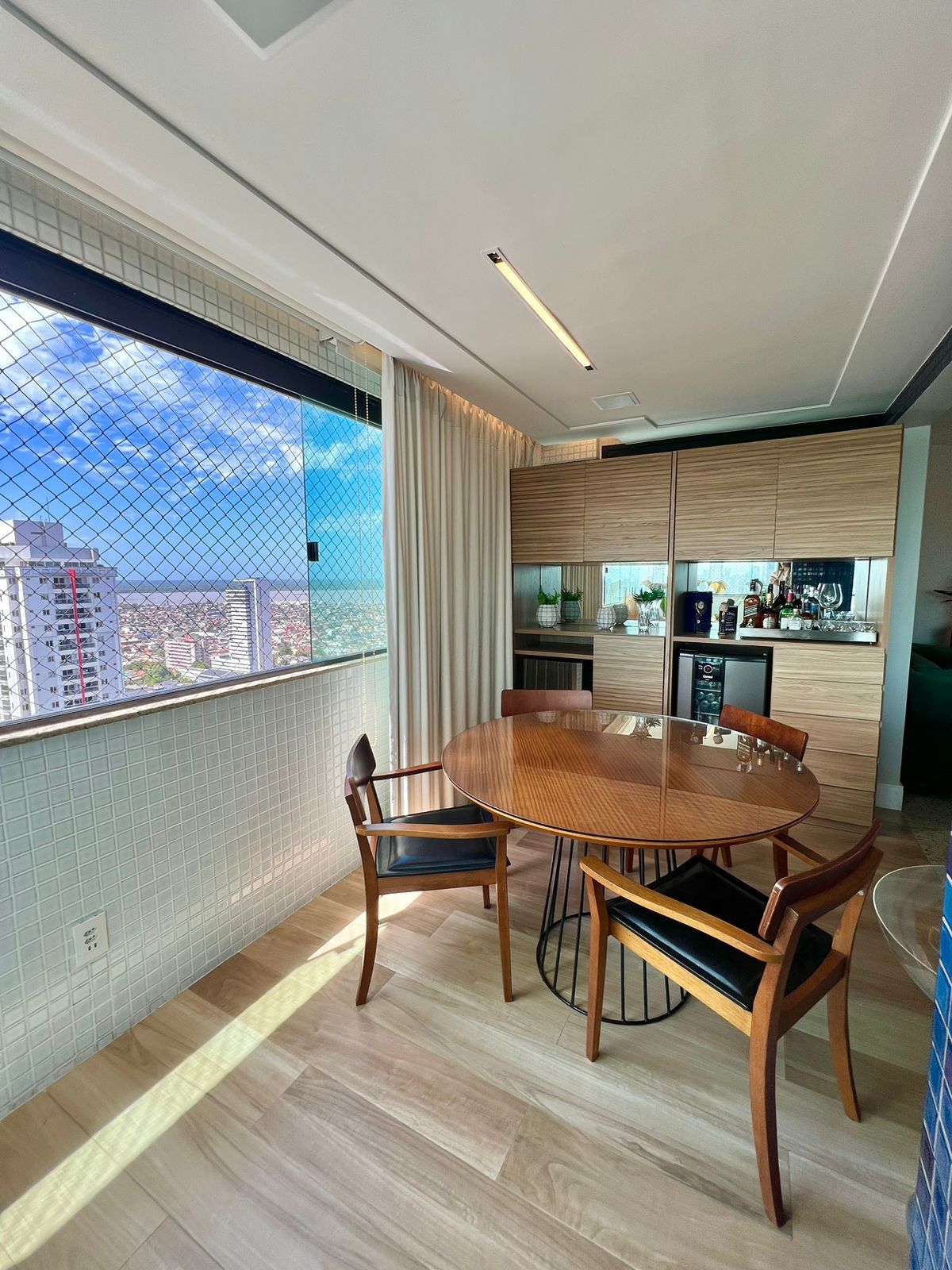 Imagem Apartamento com 3 Quartos à Venda, 289 m²em Jurunas - Belém