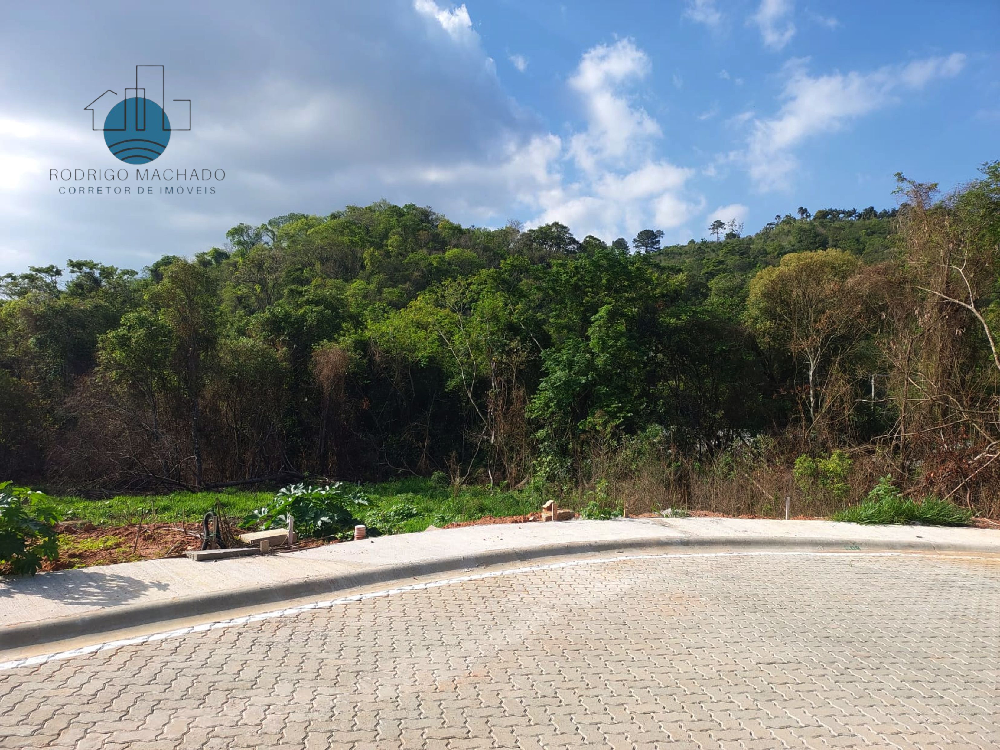 Imagem Terreno à Venda, 360 m² em San Fernando Valley - Atibaia Imagem Terreno à Venda, 360 m² em San Fernando Valley - Atibaia