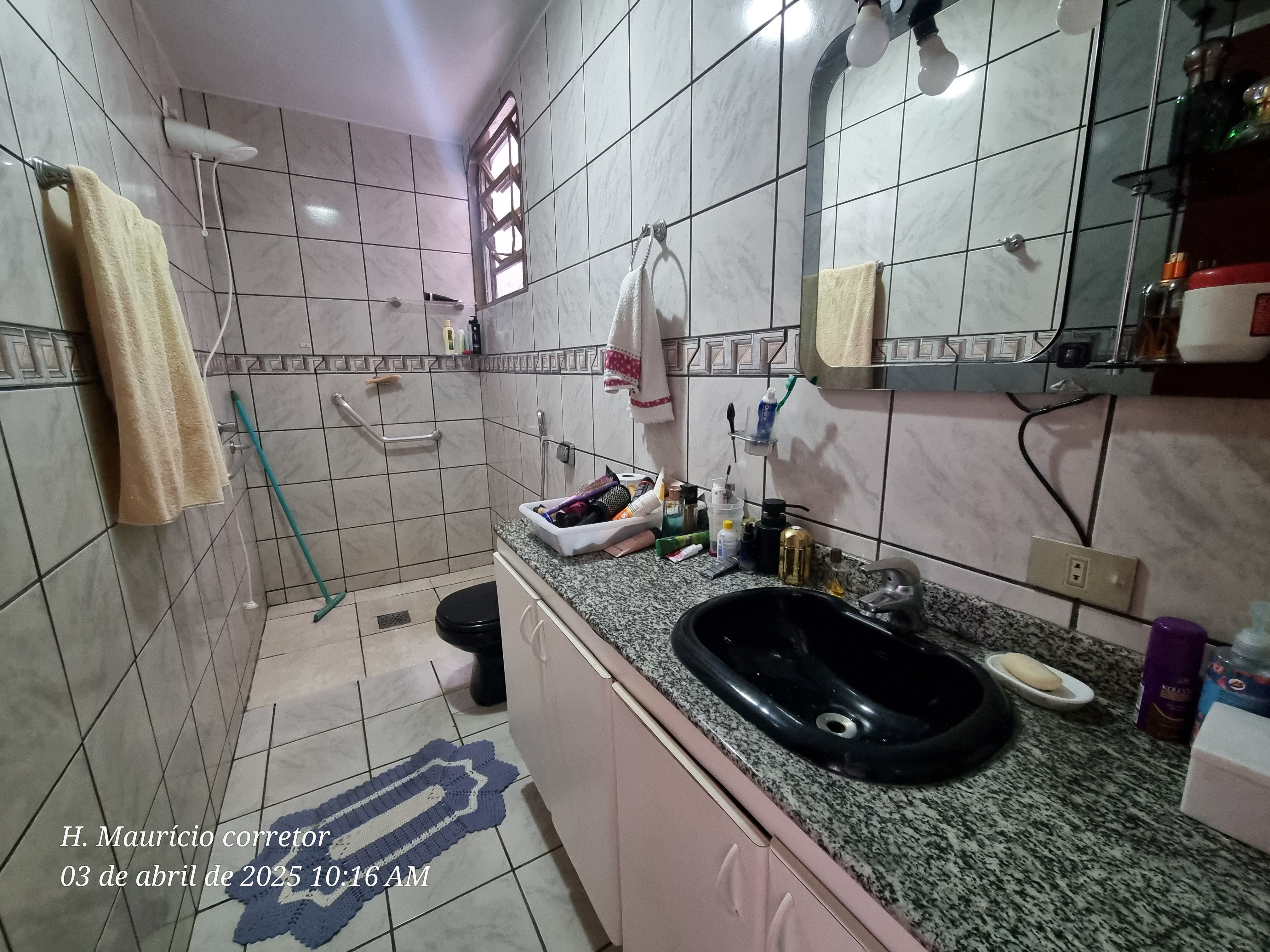 Imagem Sobrado com 4 Quartos à Venda, 250 m² em Setor Jaó - Goiânia