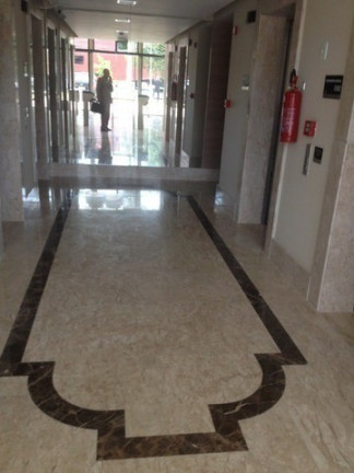 Sala Comercial à Venda, 29 m² em Caminho das Árvores - Salvador
