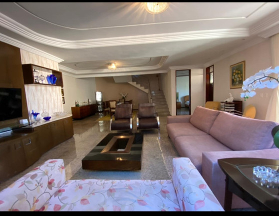 Imagem Casa com 5 Quartos à Venda,  em Engenheiro Luciano Cavalcante - Fortaleza
