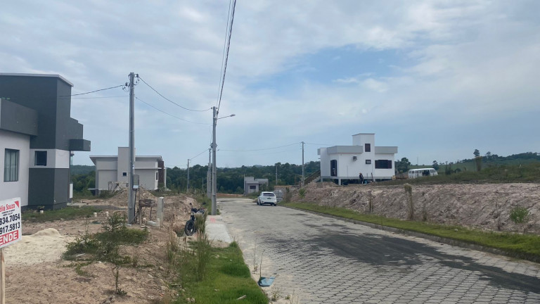 Imagem Terreno à Venda, 360 m² em Linha Batista - Criciúma Imagem Terreno à Venda, 360 m² em Linha Batista - Criciúma