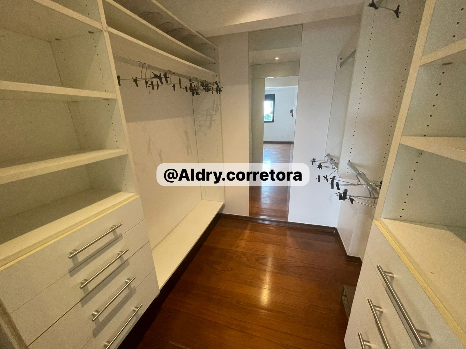Imagem Cobertura com 4 Quartos à Venda, 340 m²em Bela Aliança - São Paulo