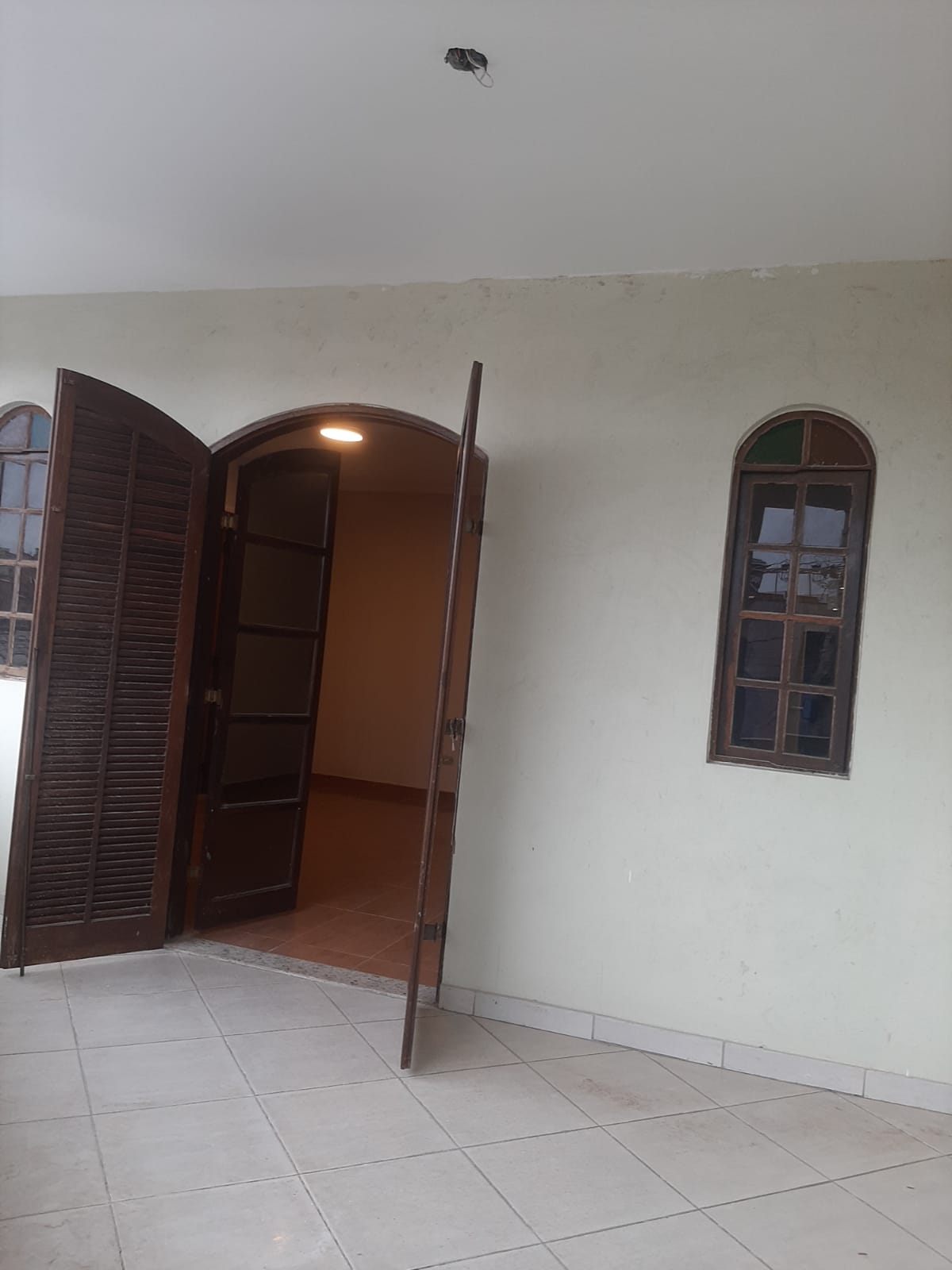Imagem Casa com 3 Quartos à Venda, 250 m²em Vila Silviânia - Carapicuíba