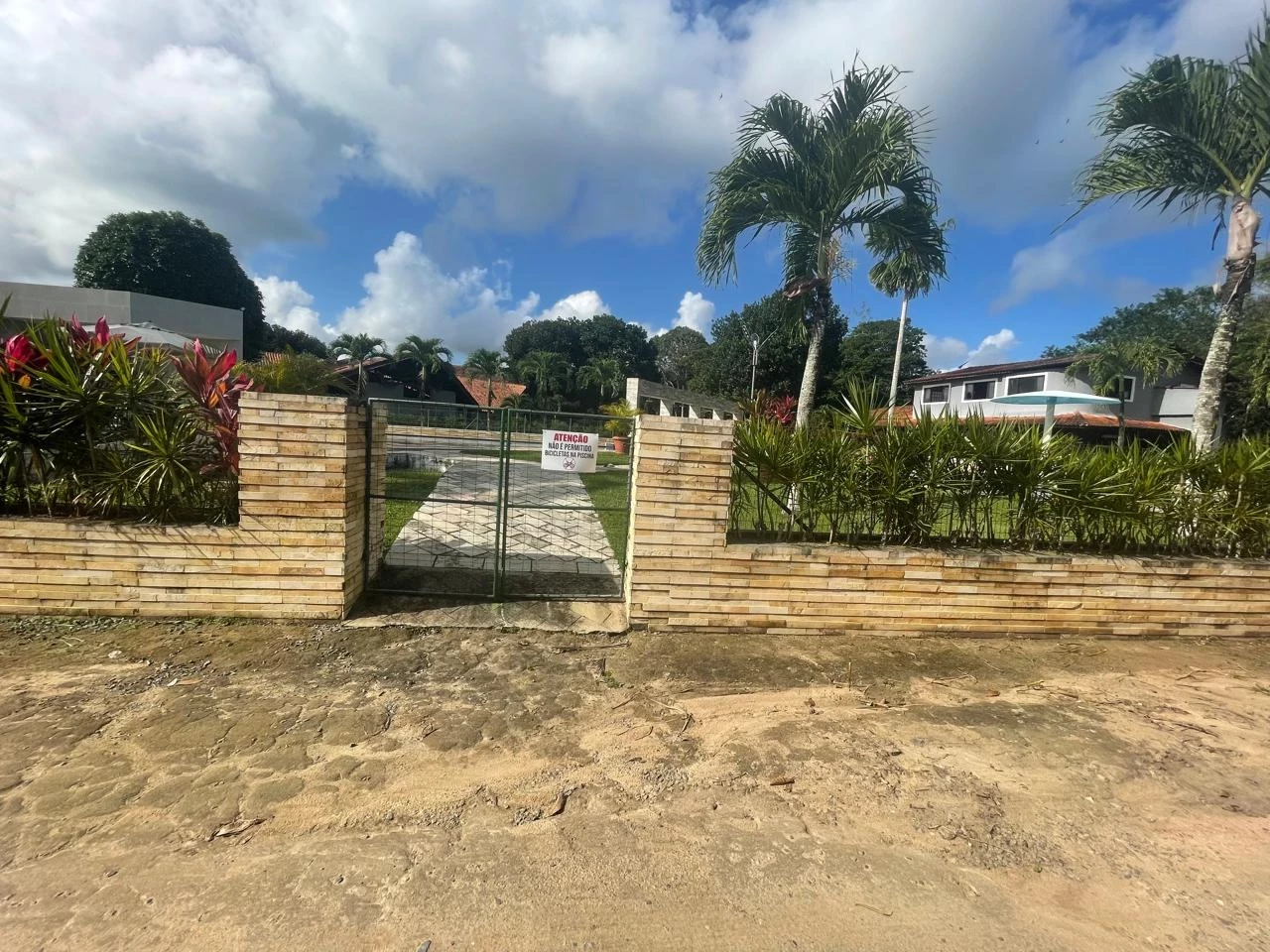 Imagem Casa com 2 Quartos à Venda, 725 m² em Aldeia dos Camarás - Camaragibe Imagem Casa com 2 Quartos à Venda, 725 m² em Aldeia dos Camarás - Camaragibe
