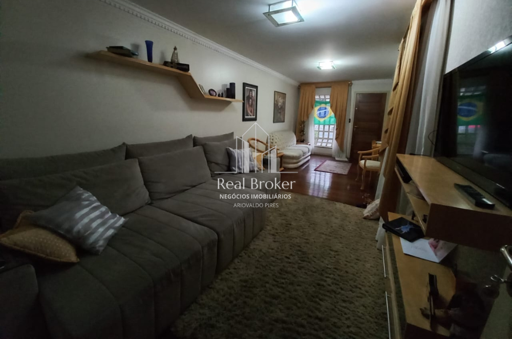 Imagem Casa com 3 Quartos à Venda, 280 m²em Orfãs - Ponta Grossa