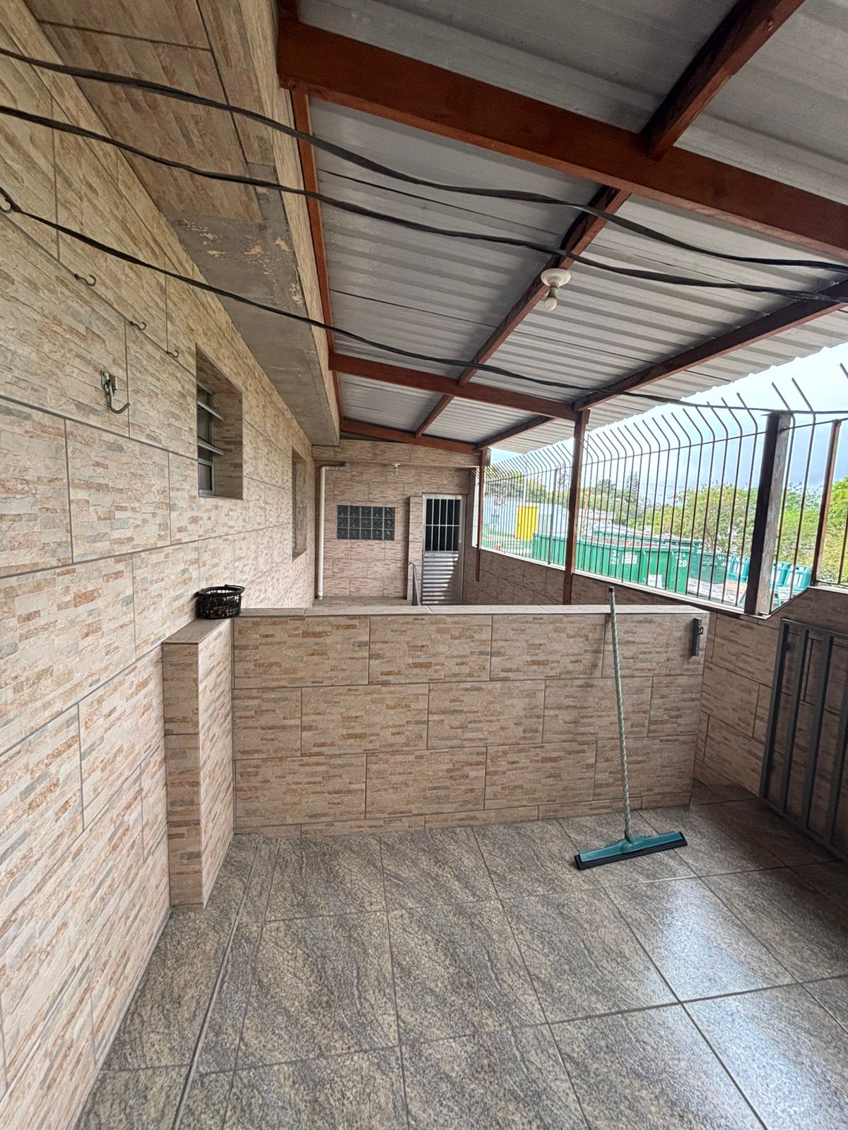 Imagem Casa com 3 Quartos à Venda, 300 m² em Jardim das Rosas (Zona Leste) - São Paulo Imagem Casa com 3 Quartos à Venda, 300 m² em Jardim das Rosas (Zona Leste) - São Paulo