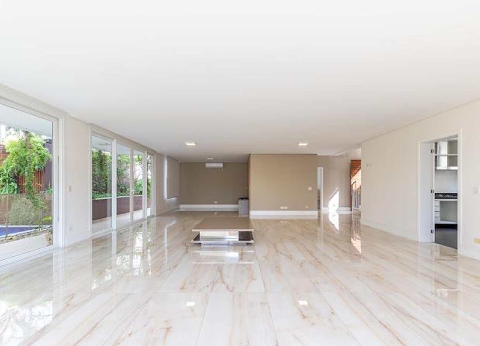 Imagem Casa de Condomínio com 4 Quartos à Venda, 680 m² em Parque Colonial - São Paulo