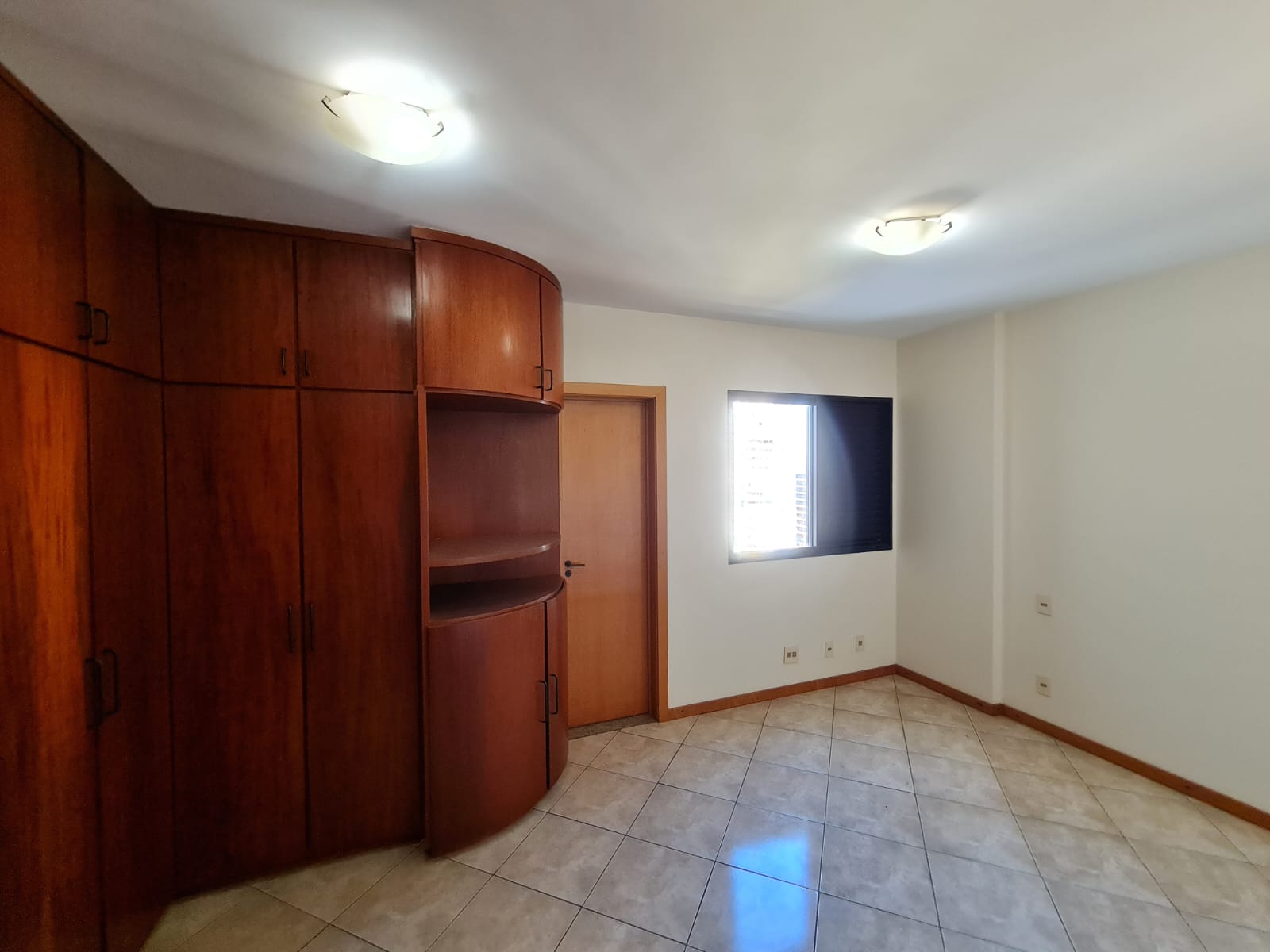 Imagem Apartamento com 3 Quartos à Venda, 153 m²em Centro - Marília