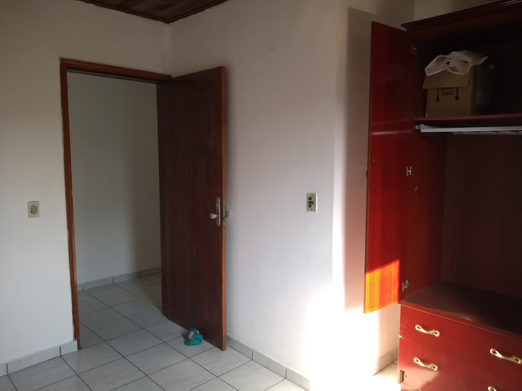 Imagem Sobrado com 3 Quartos à Venda, 160 m²em Parque Continental - São Vicente