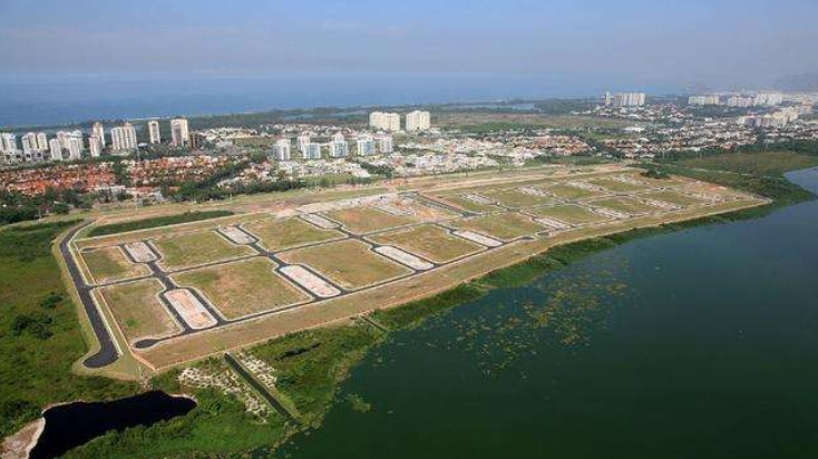 Imagem Terreno em Condomínio à Venda, 670 m²em Barra da Tijuca - Rio de Janeiro