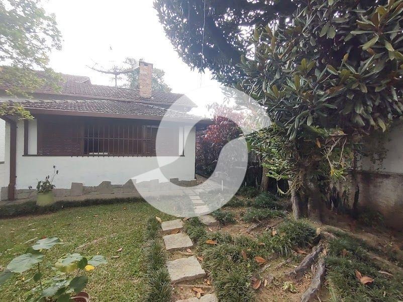 Imagem Casa com 3 Quartos à Venda ou Locação, 318 m² em Várzea - Teresópolis