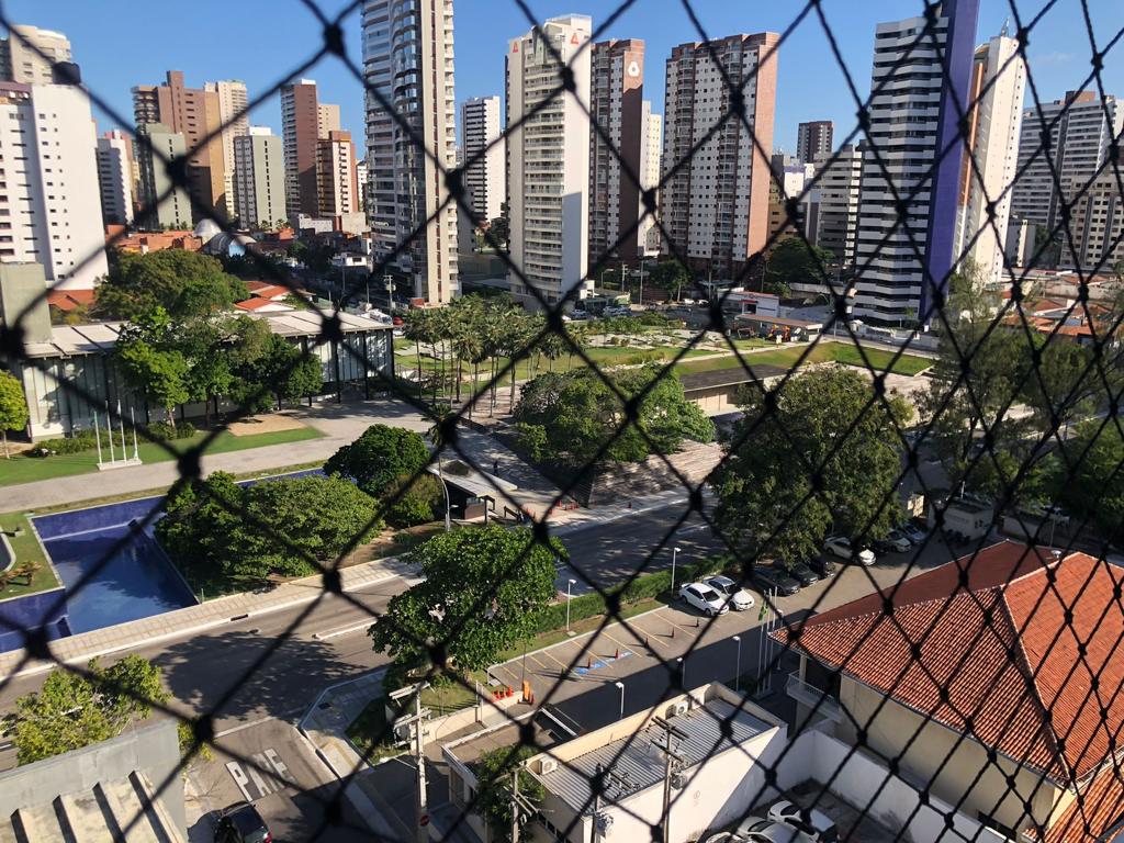 Imagem Apartamento com 4 Quartos para Alugar, 206 m²em Meireles - Fortaleza