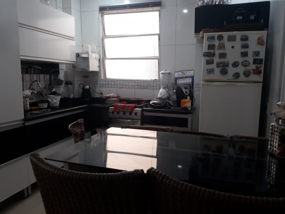 Imagem Apartamento com 2 Quartos à Venda, 78 m² em Gonzaga - Santos